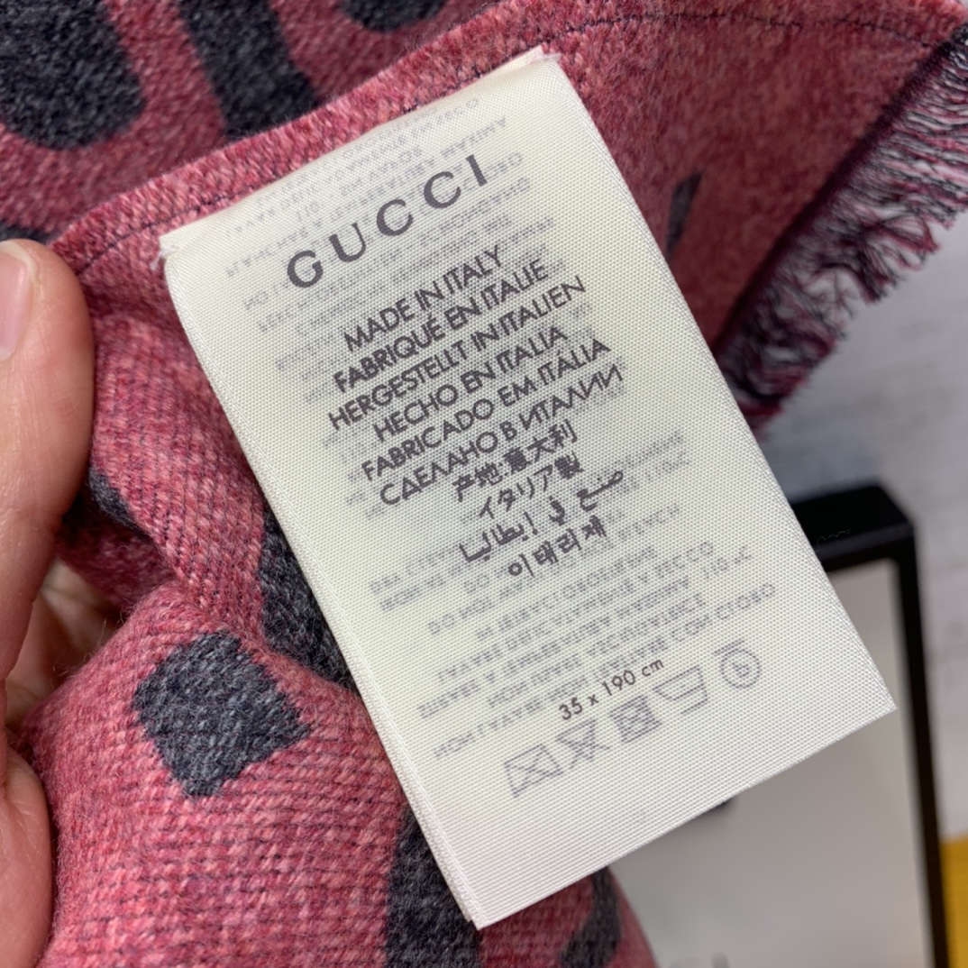 GUCCI SCARVES