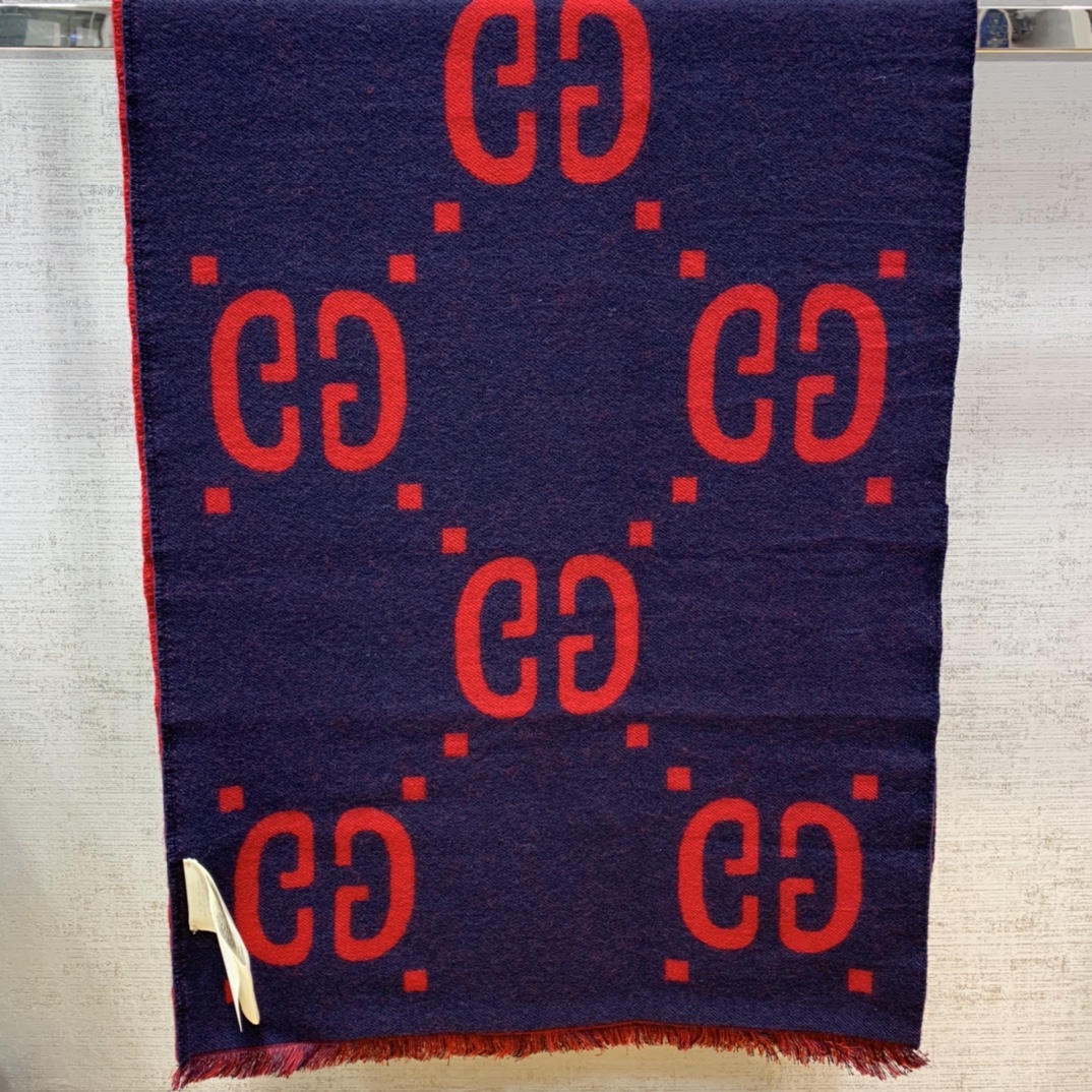 GUCCI SCARVES
