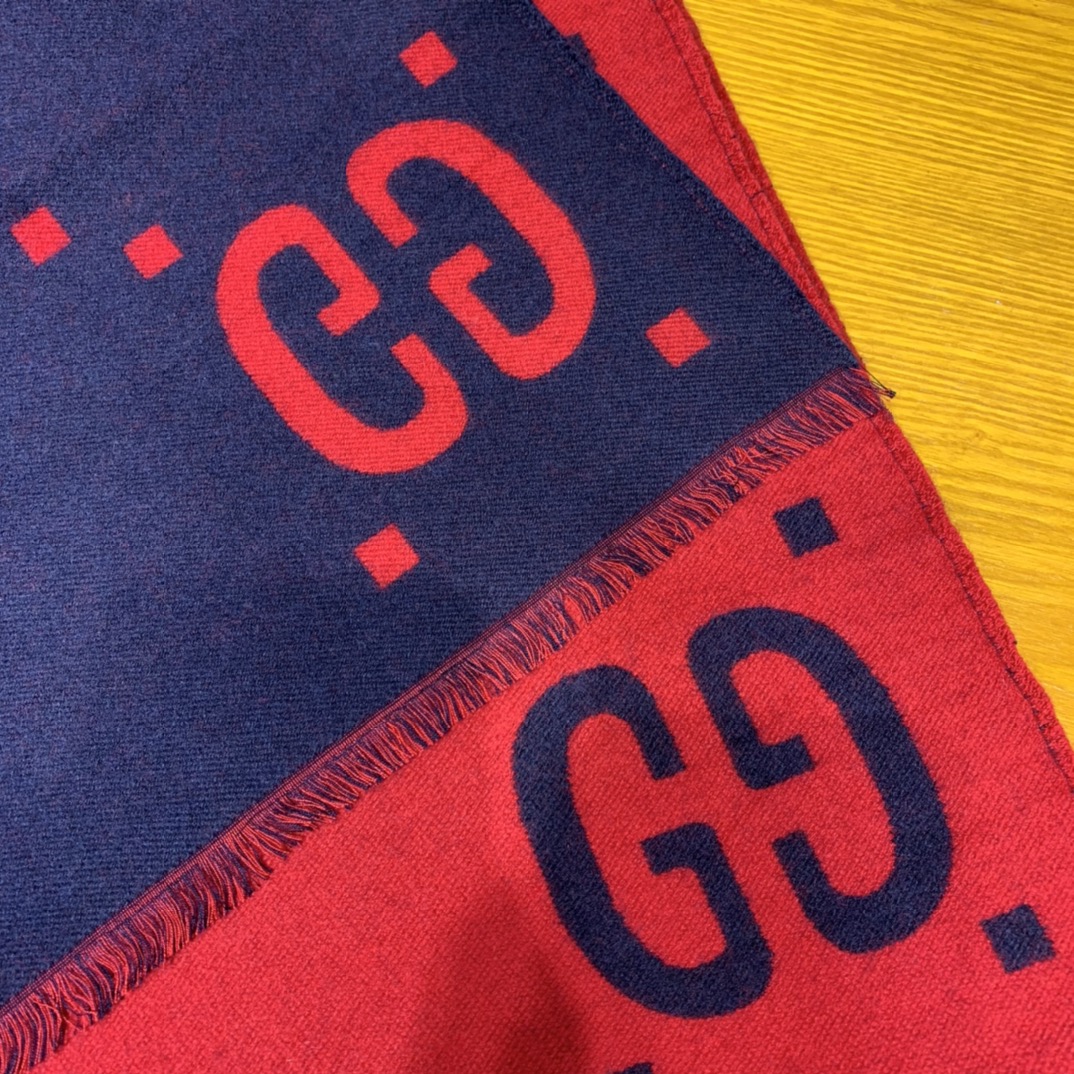 GUCCI SCARVES