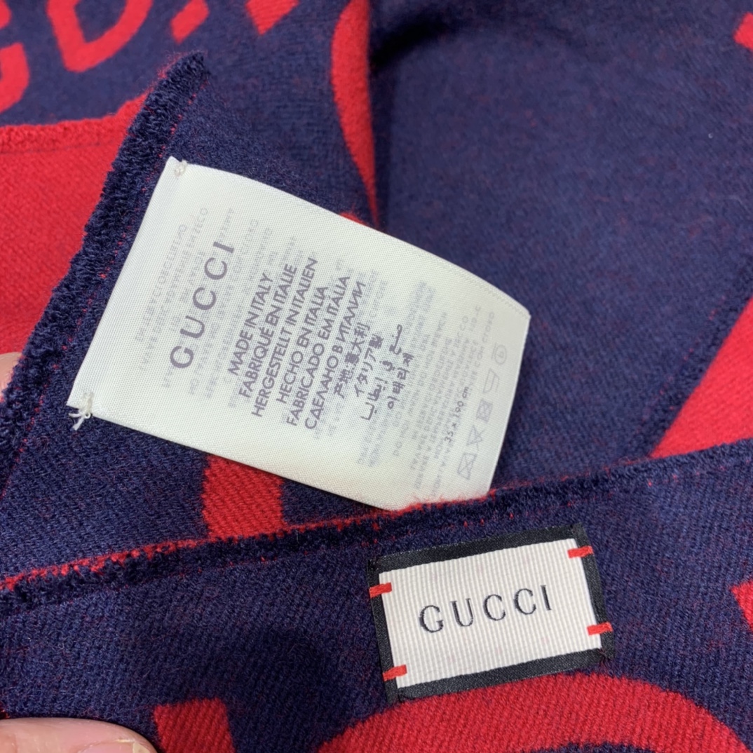 GUCCI SCARVES
