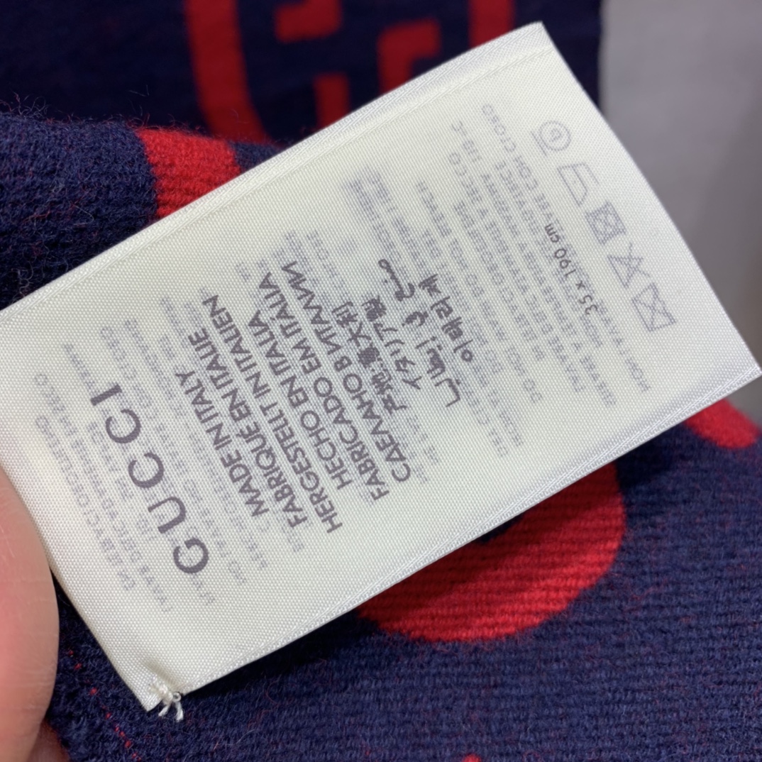 GUCCI SCARVES