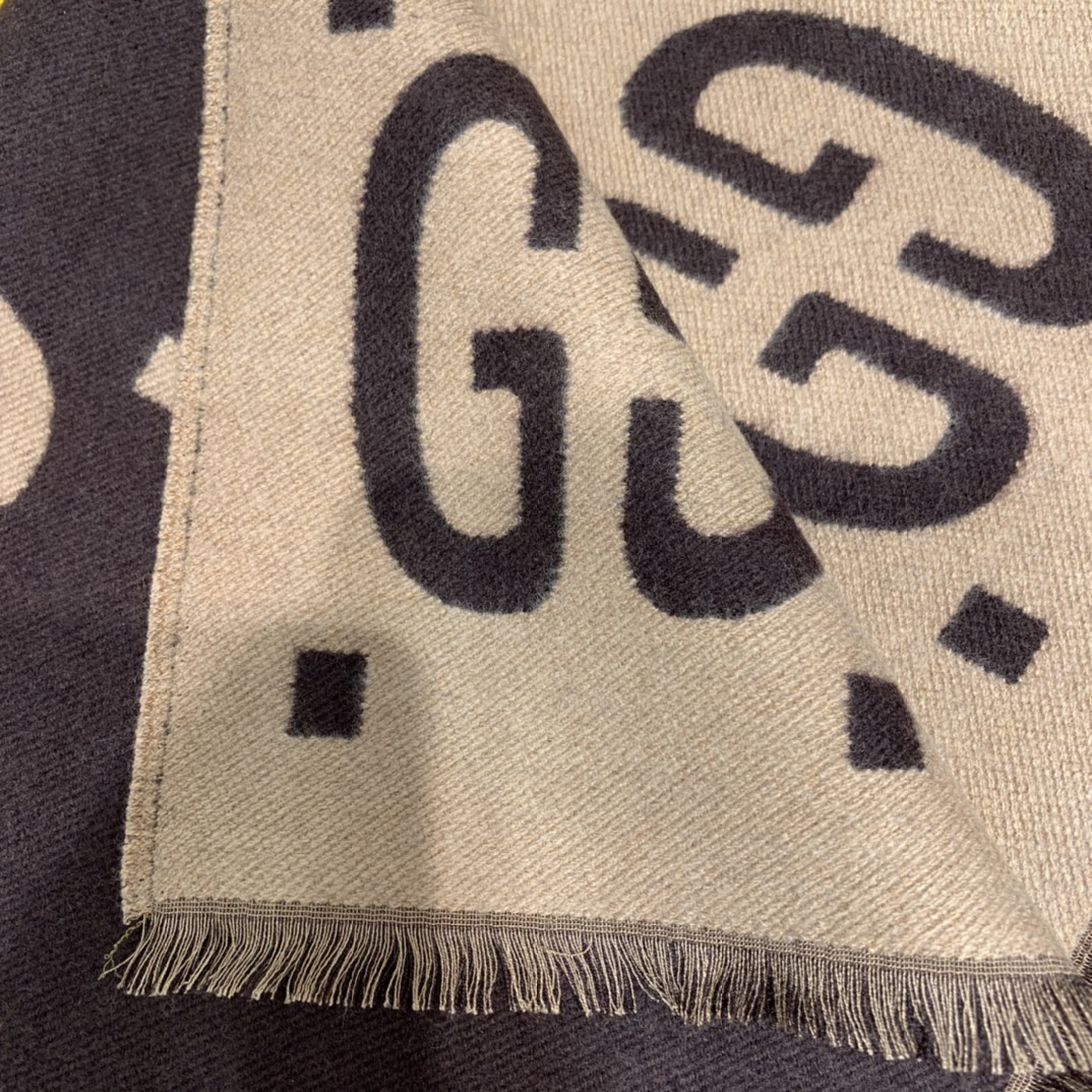 GUCCI SCARVES