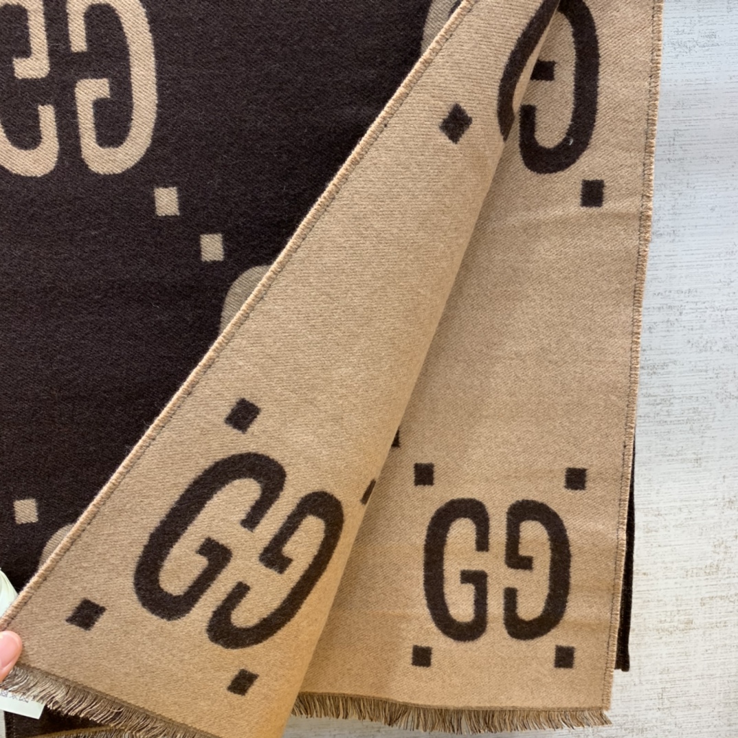 GUCCI SCARVES