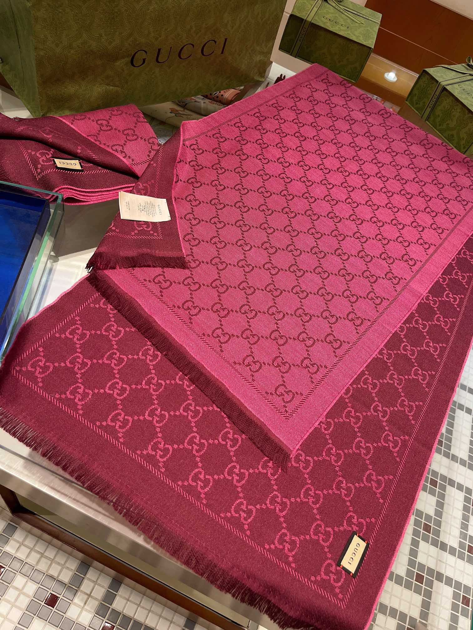 GUCCI SCARVES