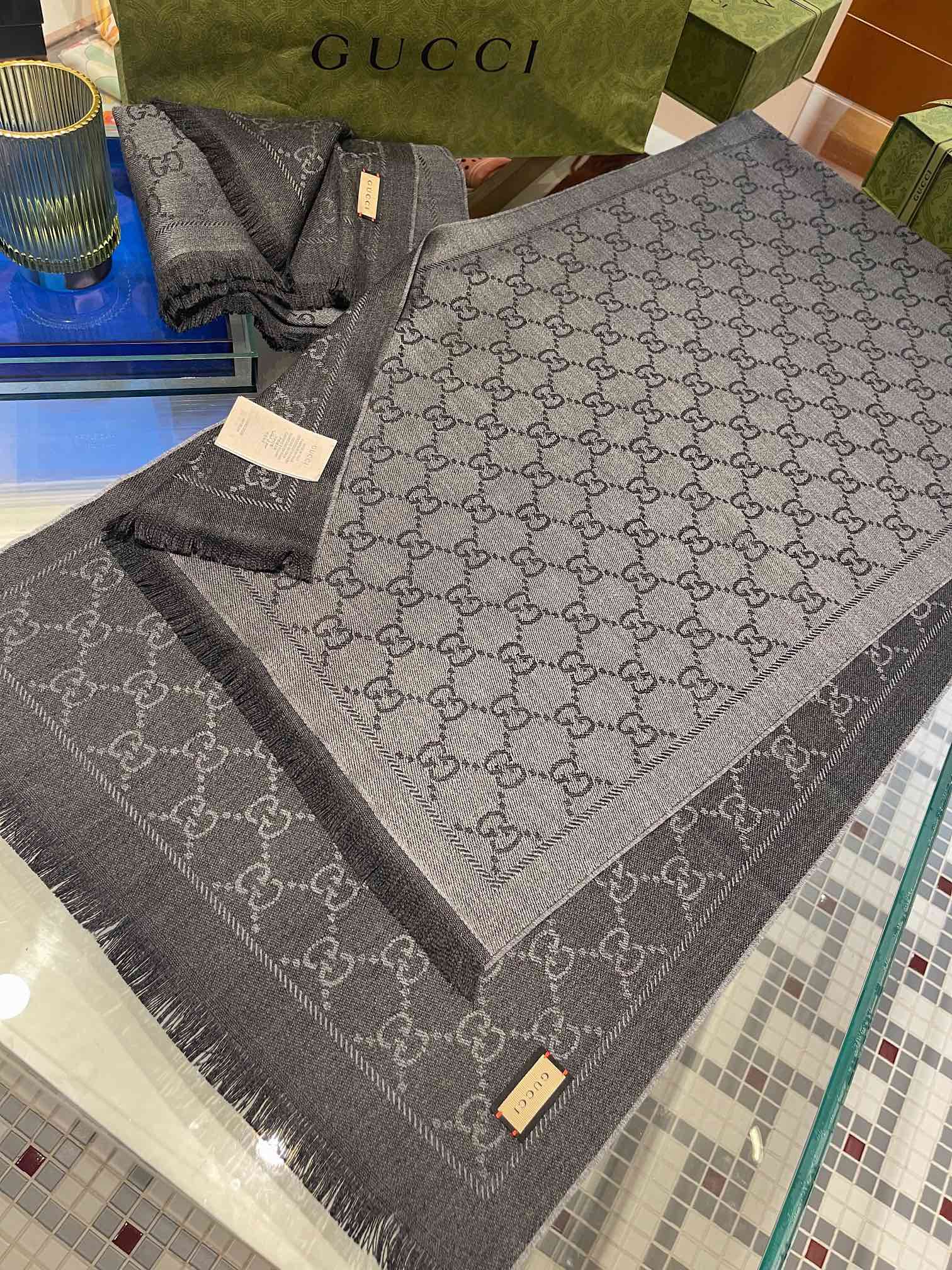 GUCCI SCARVES