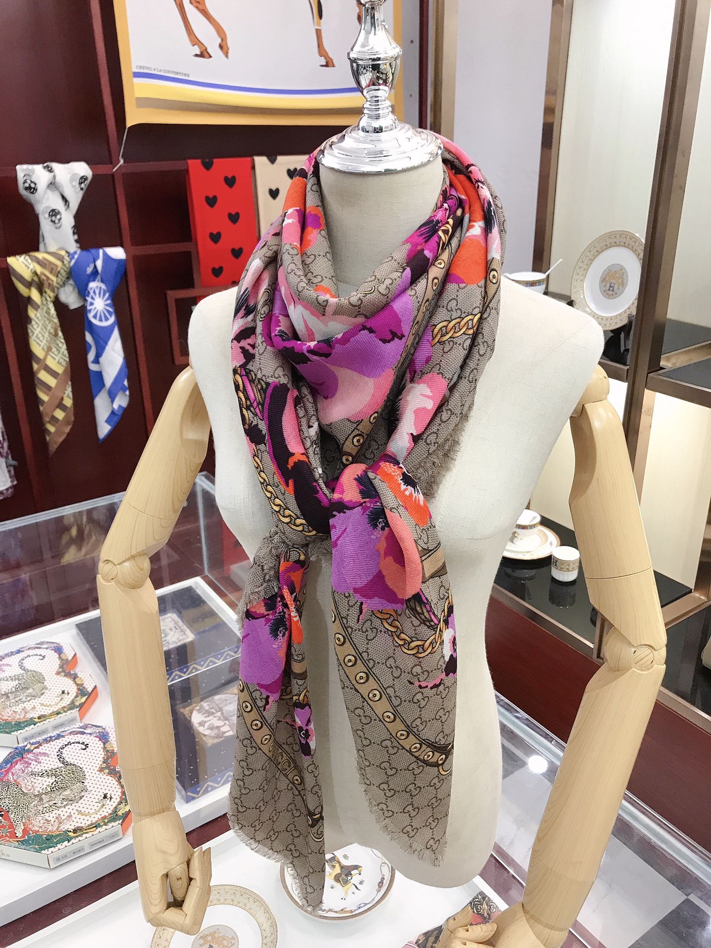 GUCCI SCARVES