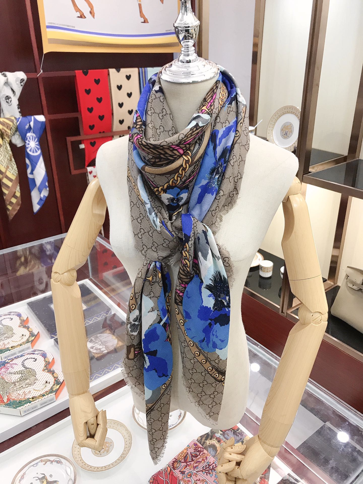 GUCCI SCARVES