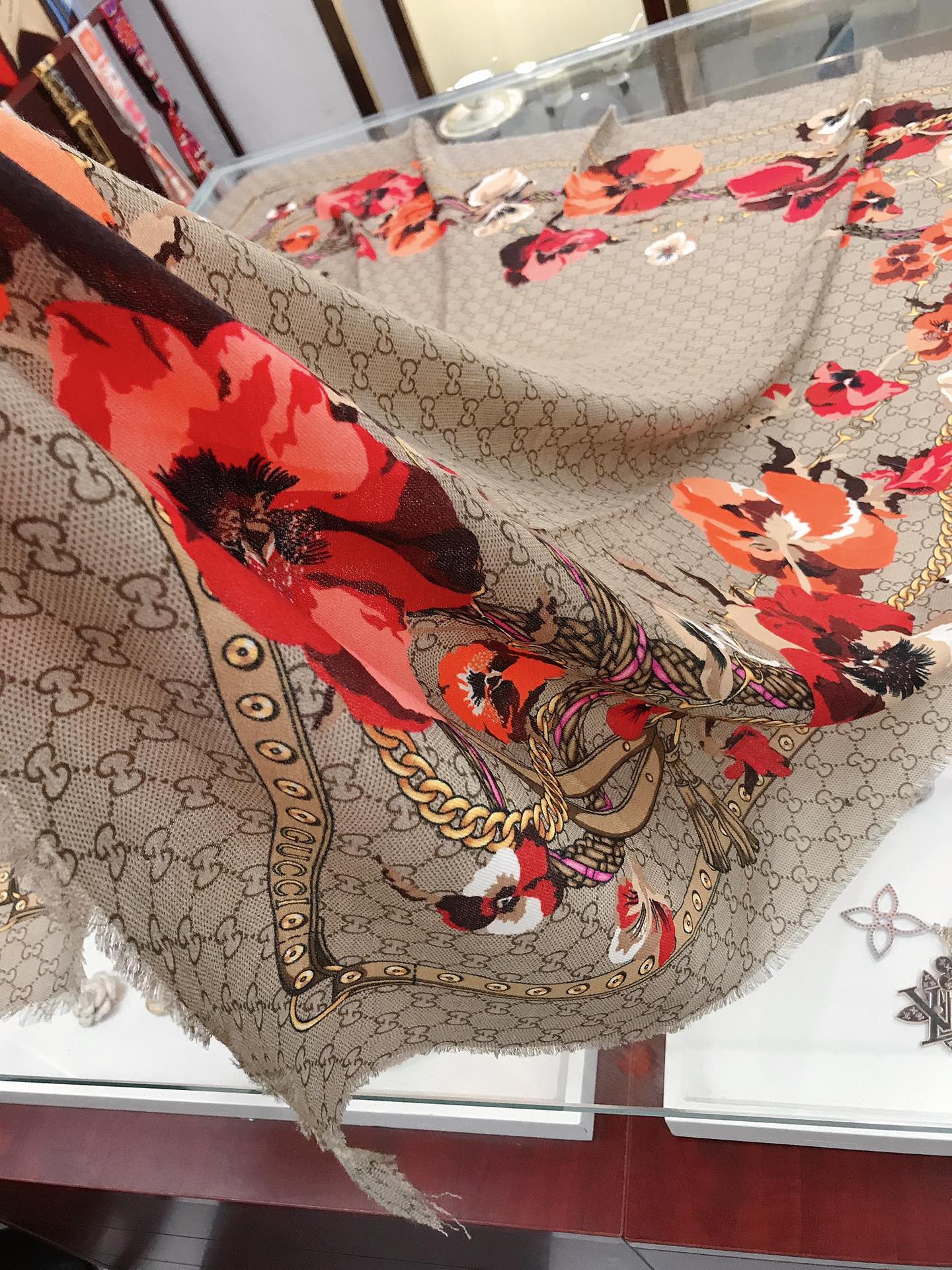 GUCCI SCARVES
