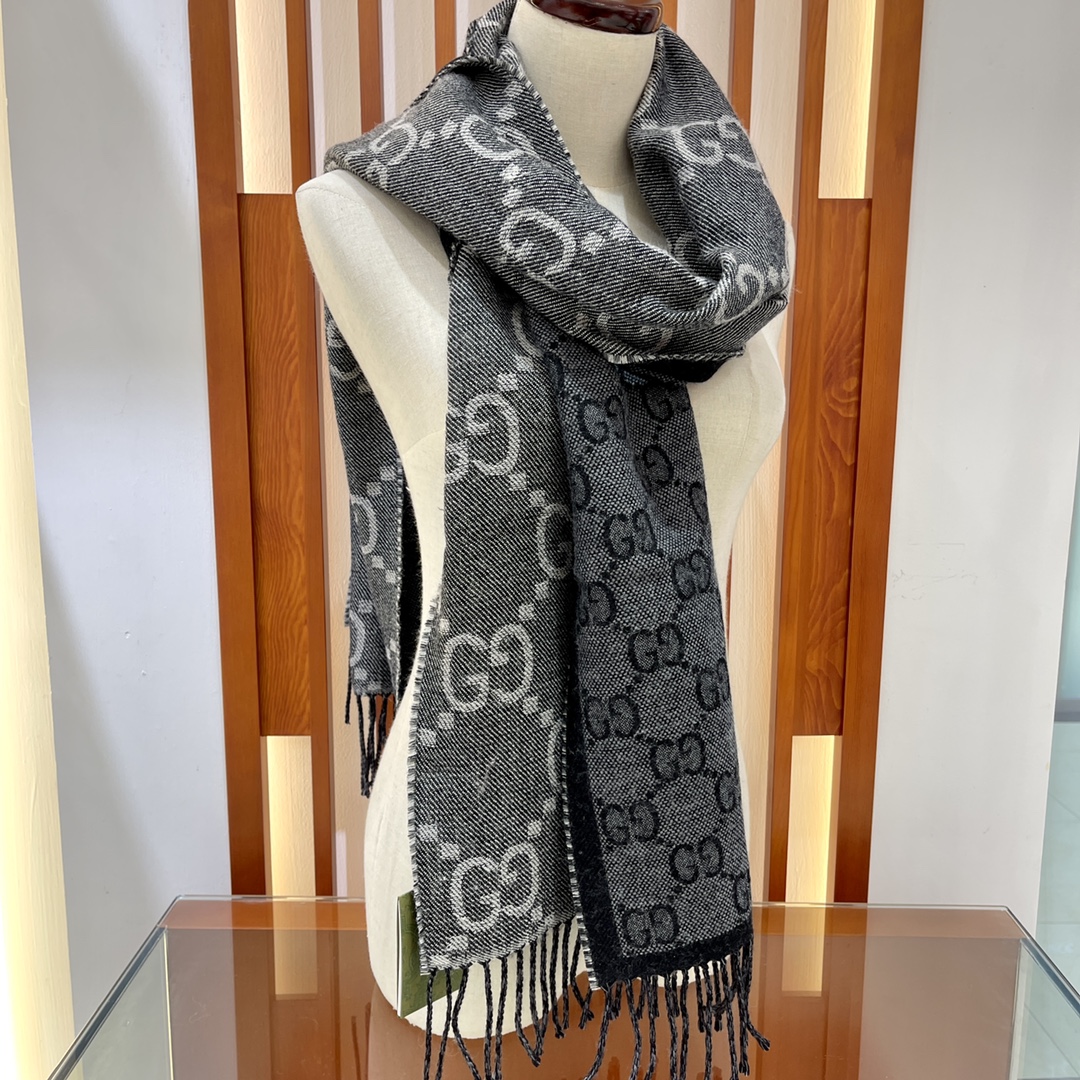 GUCCI SCARVES