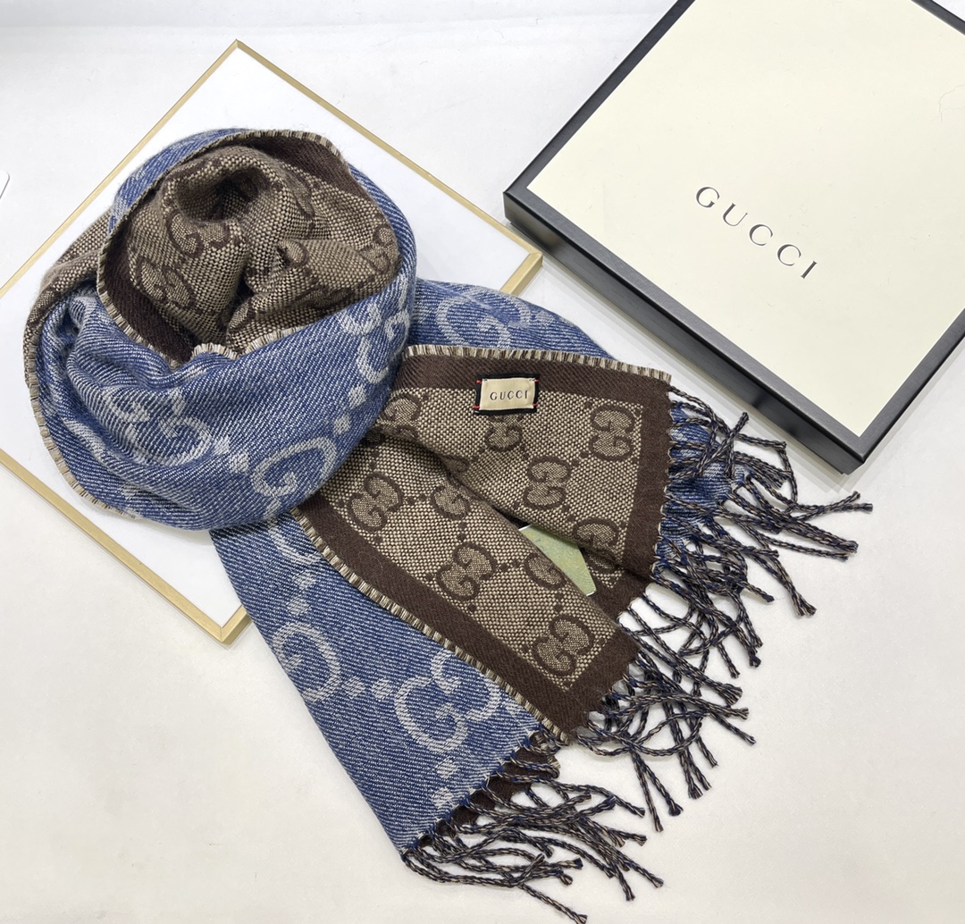 GUCCI SCARVES