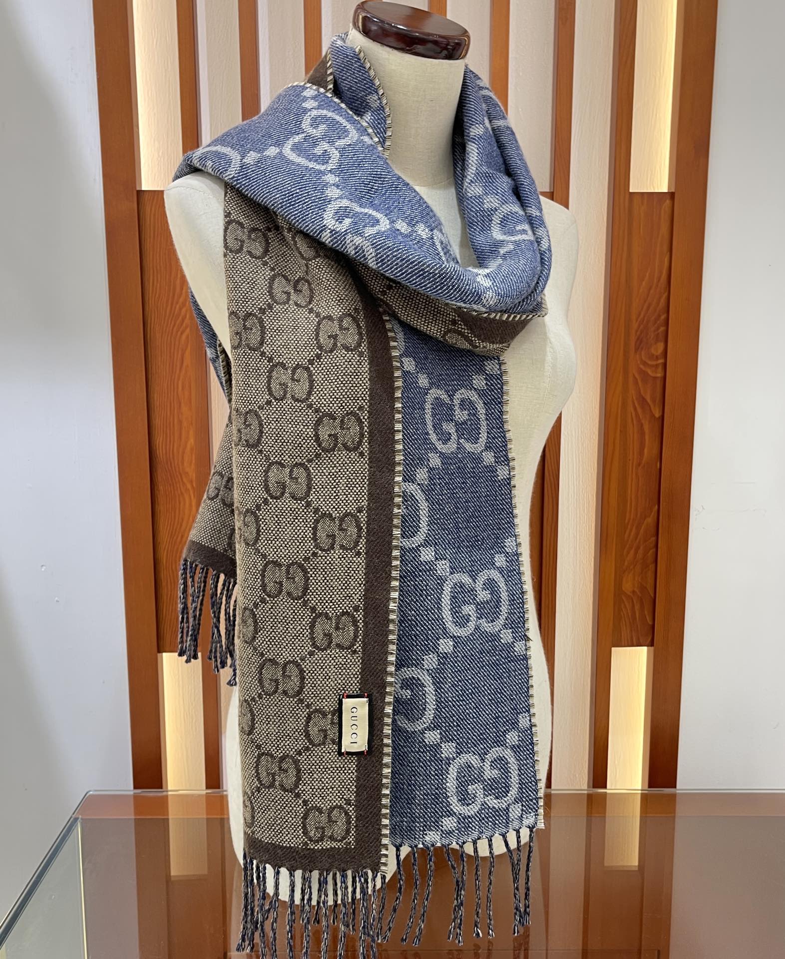 GUCCI SCARVES