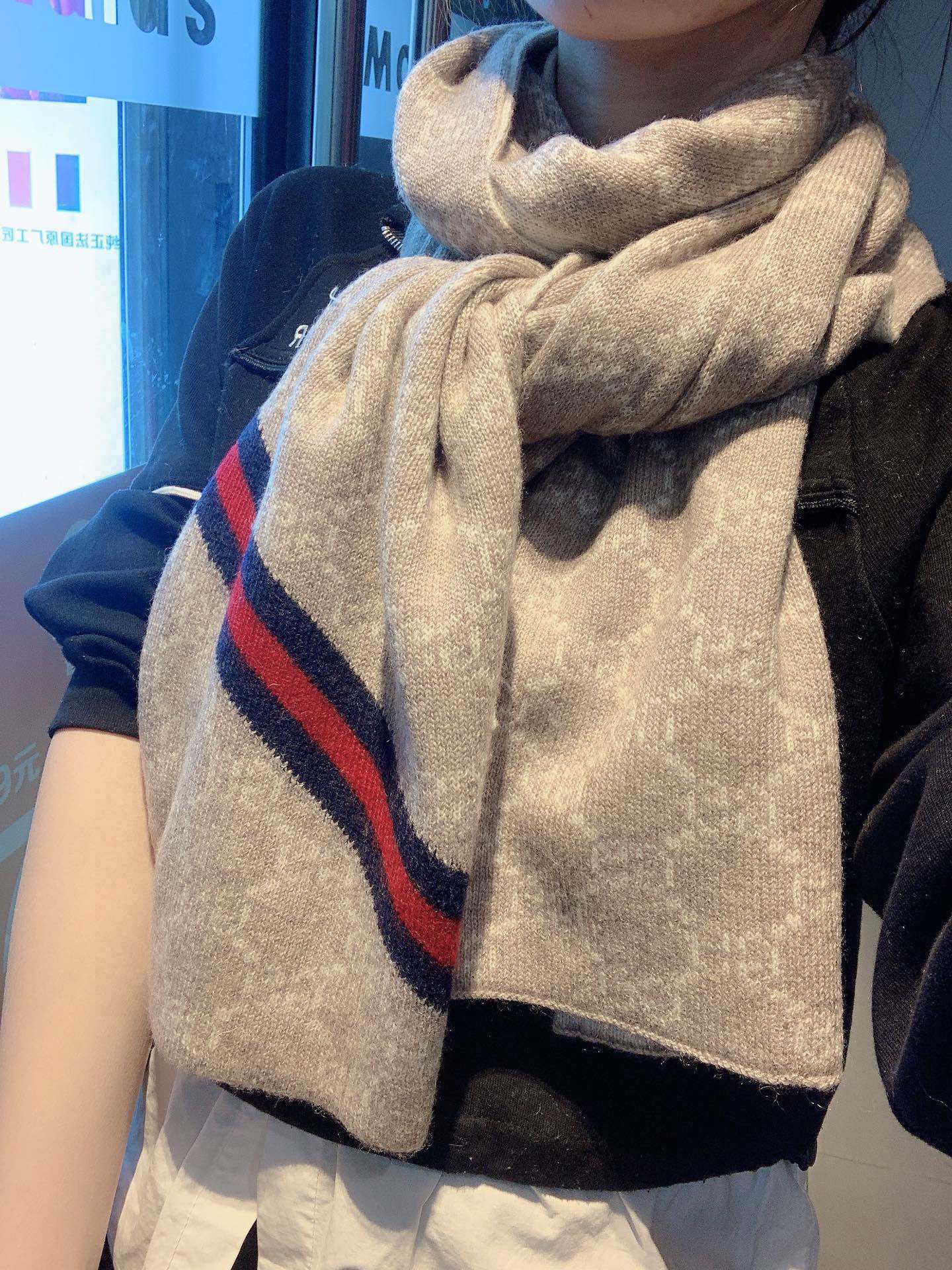 GUCCI SCARVES