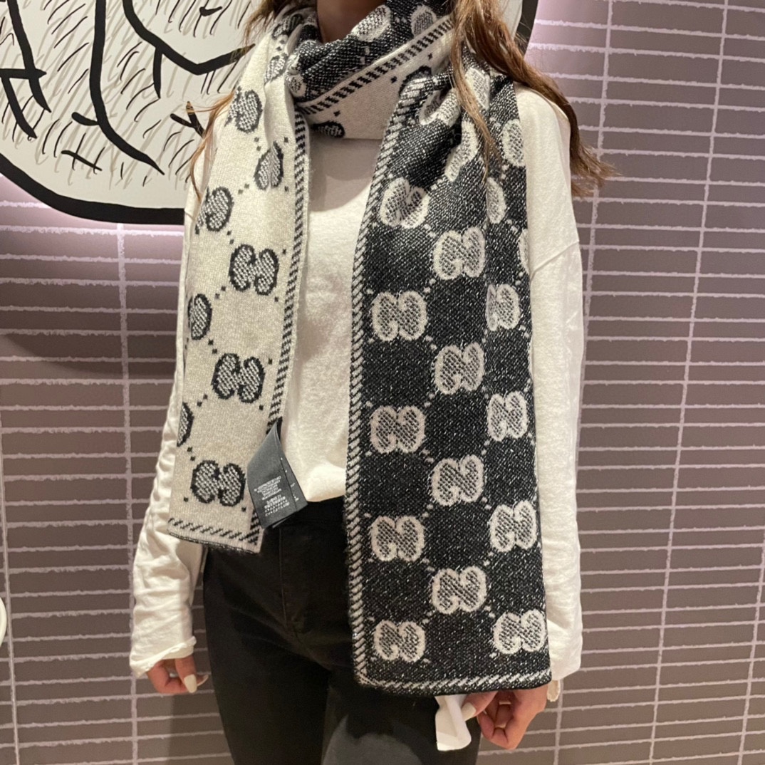 GUCCI SCARVES