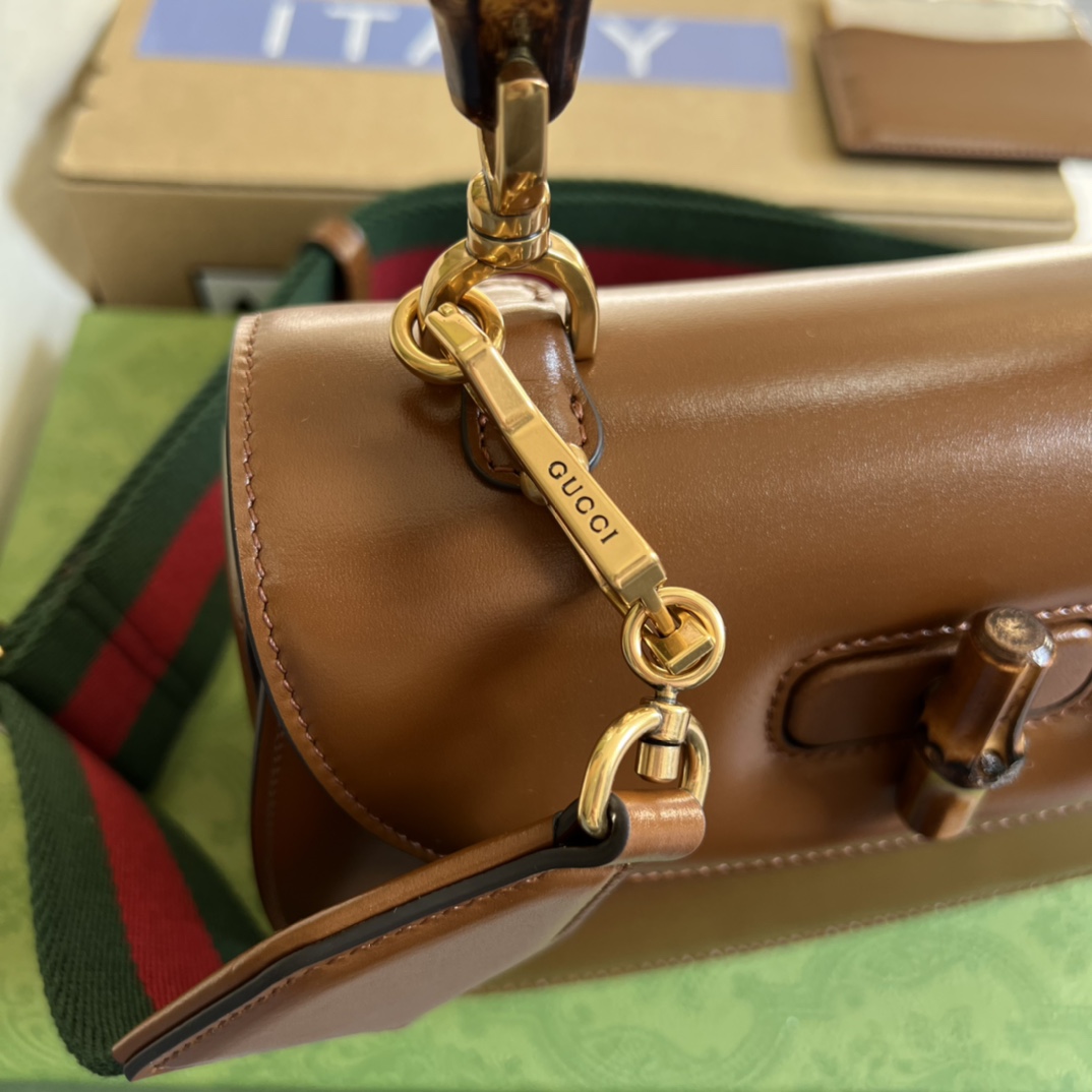 675797 Small top handle bag with Bamboo, gucci Top Handle Bags for Women