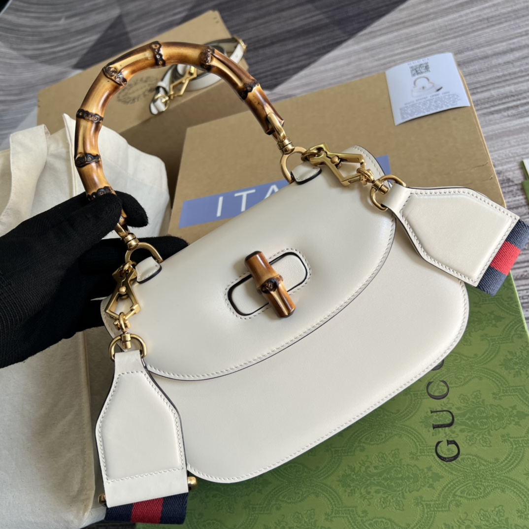 675797 Small top handle bag with Bamboo, gucci Top Handle Bags for Women