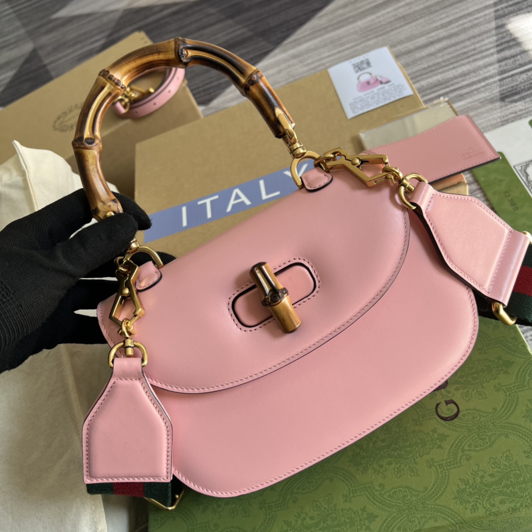 675797 Small top handle bag with Bamboo, gucci Top Handle Bags for Women