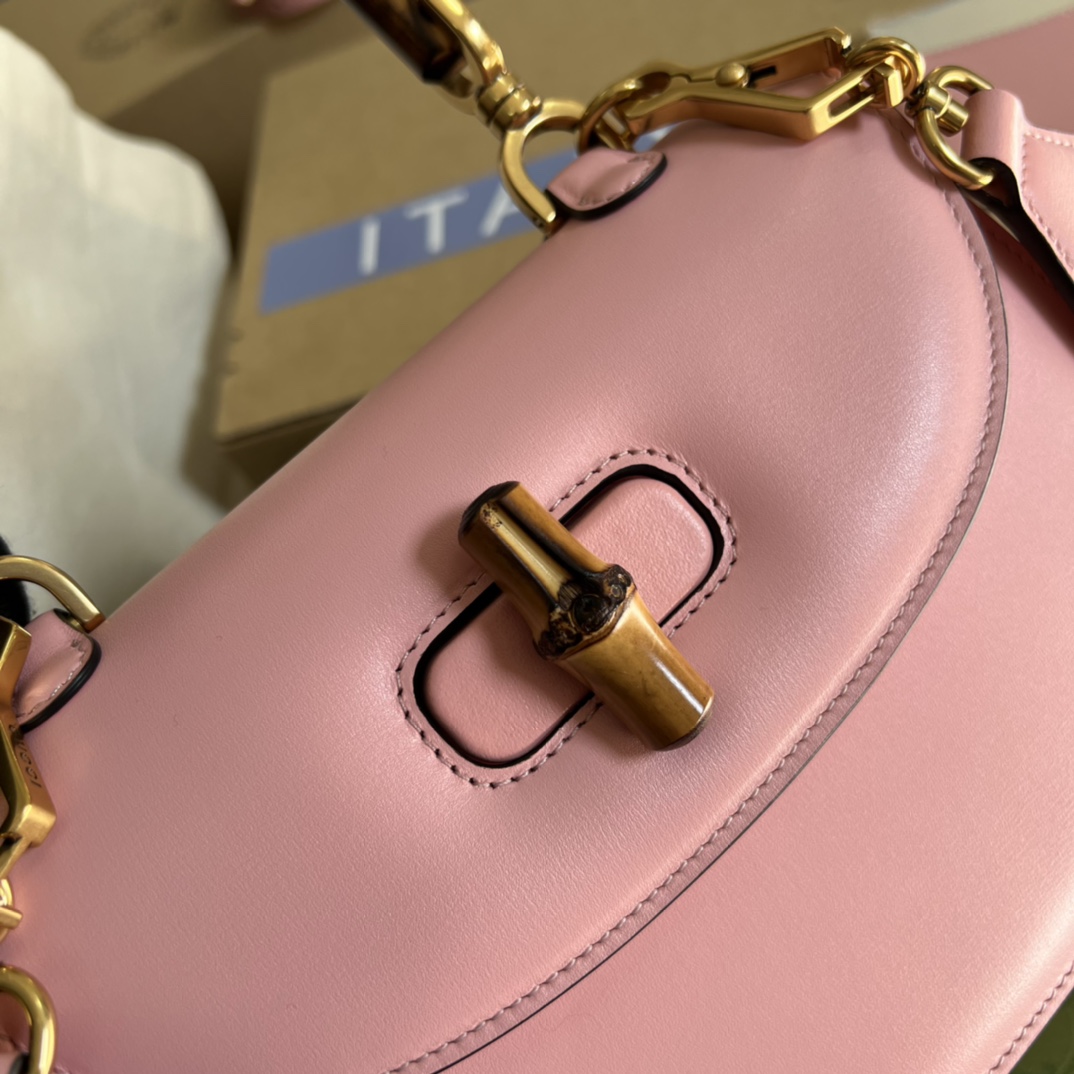 675797 Small top handle bag with Bamboo, gucci Top Handle Bags for Women