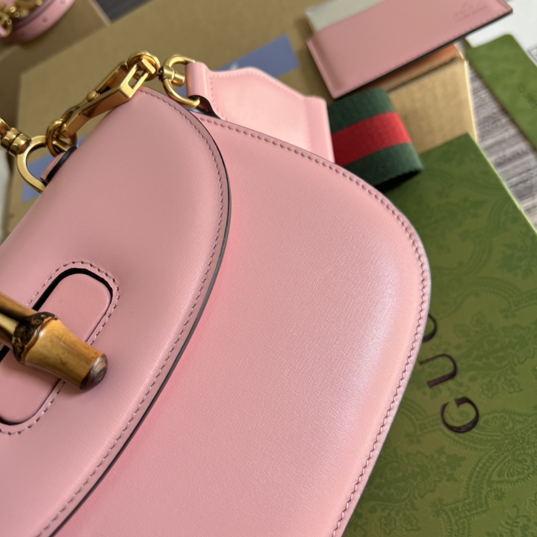 675797 Small top handle bag with Bamboo, gucci Top Handle Bags for Women