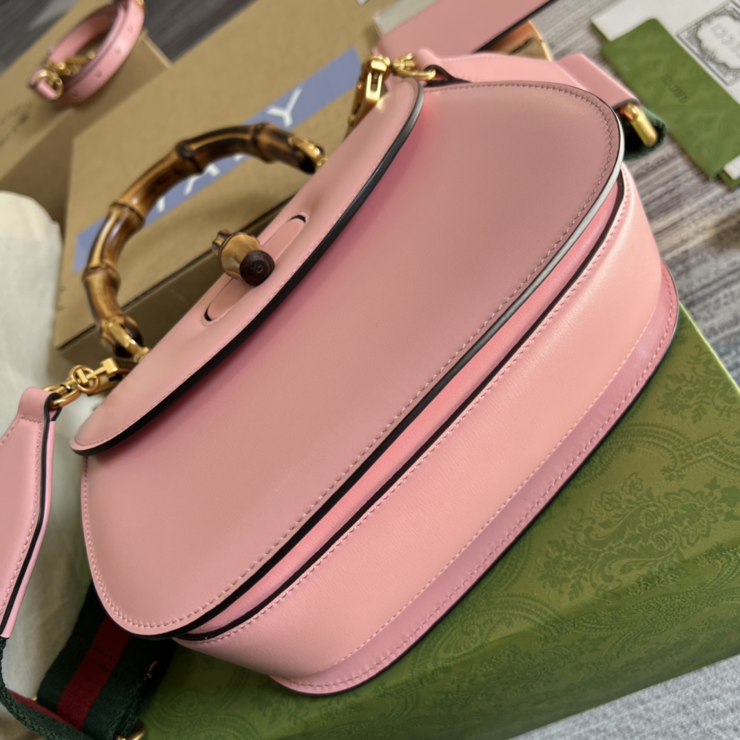 675797 Small top handle bag with Bamboo, gucci Top Handle Bags for Women