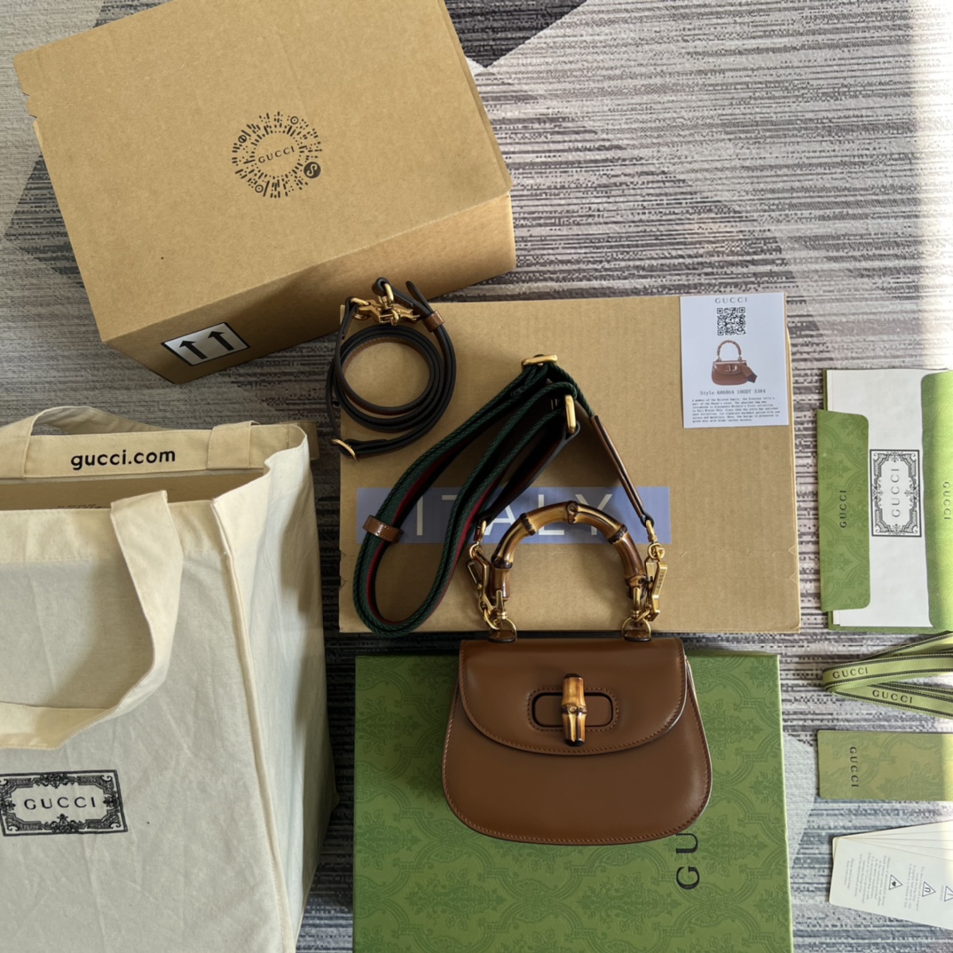 686864 Mini top handle bag with Bamboo, gucci Top Handle Bags for Women