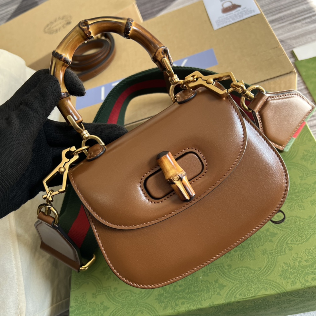686864 Mini top handle bag with Bamboo, gucci Top Handle Bags for Women