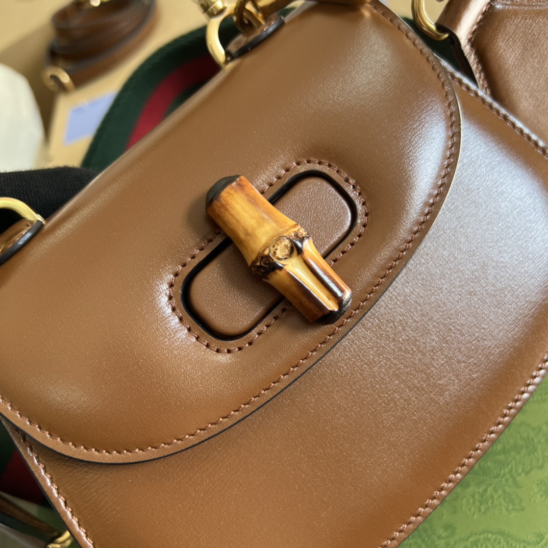 686864 Mini top handle bag with Bamboo, gucci Top Handle Bags for Women