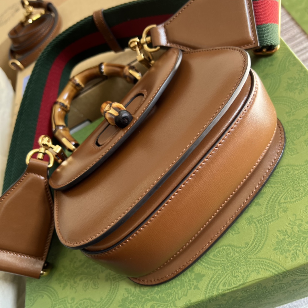 686864 Mini top handle bag with Bamboo, gucci Top Handle Bags for Women