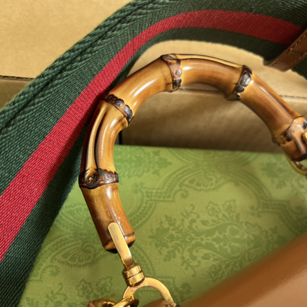 686864 Mini top handle bag with Bamboo, gucci Top Handle Bags for Women