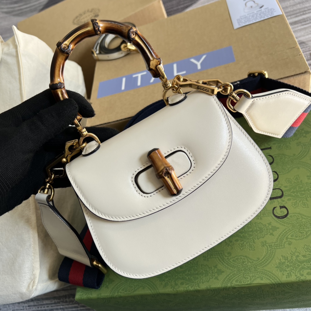 686864 Mini top handle bag with Bamboo, gucci Top Handle Bags for Women
