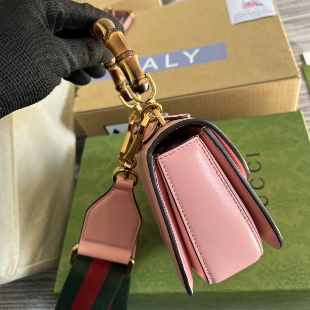 686864 Mini top handle bag with Bamboo, gucci Top Handle Bags for Women