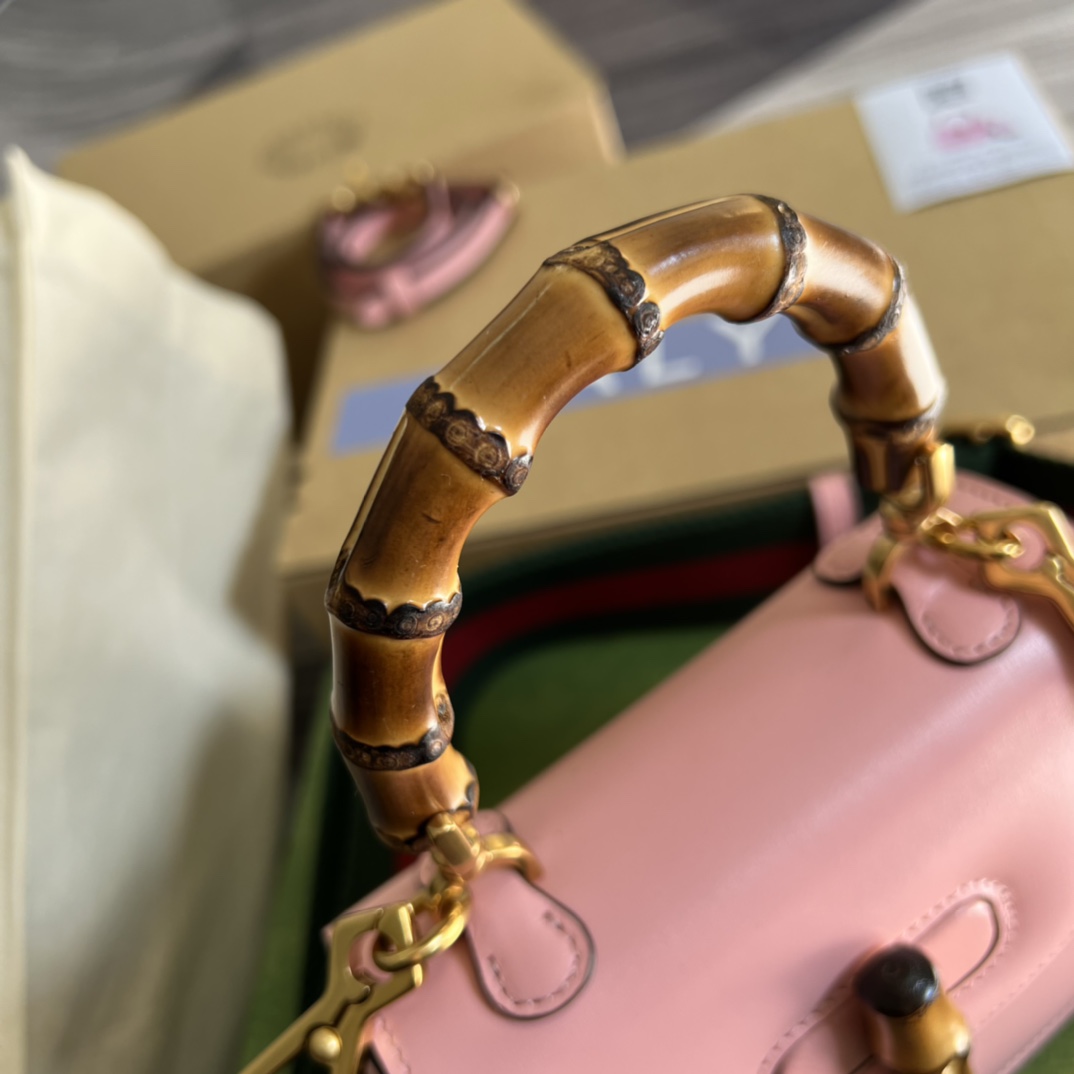 686864 Mini top handle bag with Bamboo, gucci Top Handle Bags for Women