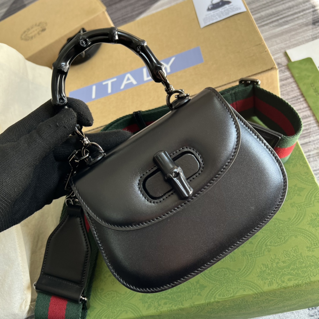686864 Mini top handle bag with Bamboo, gucci Top Handle Bags for Women