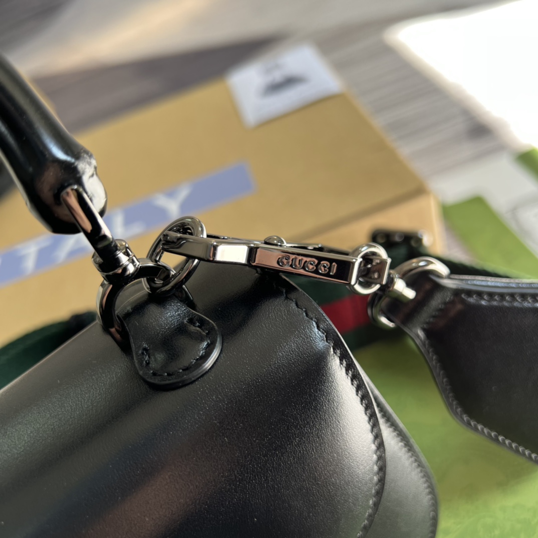 686864 Mini top handle bag with Bamboo, gucci Top Handle Bags for Women