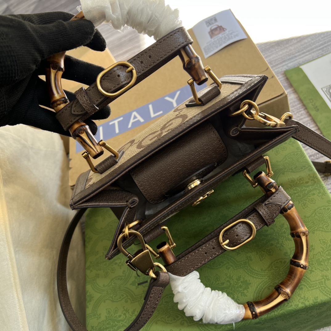 655661  Gucci Diana mini tote bag, Top Handle Bags for Women