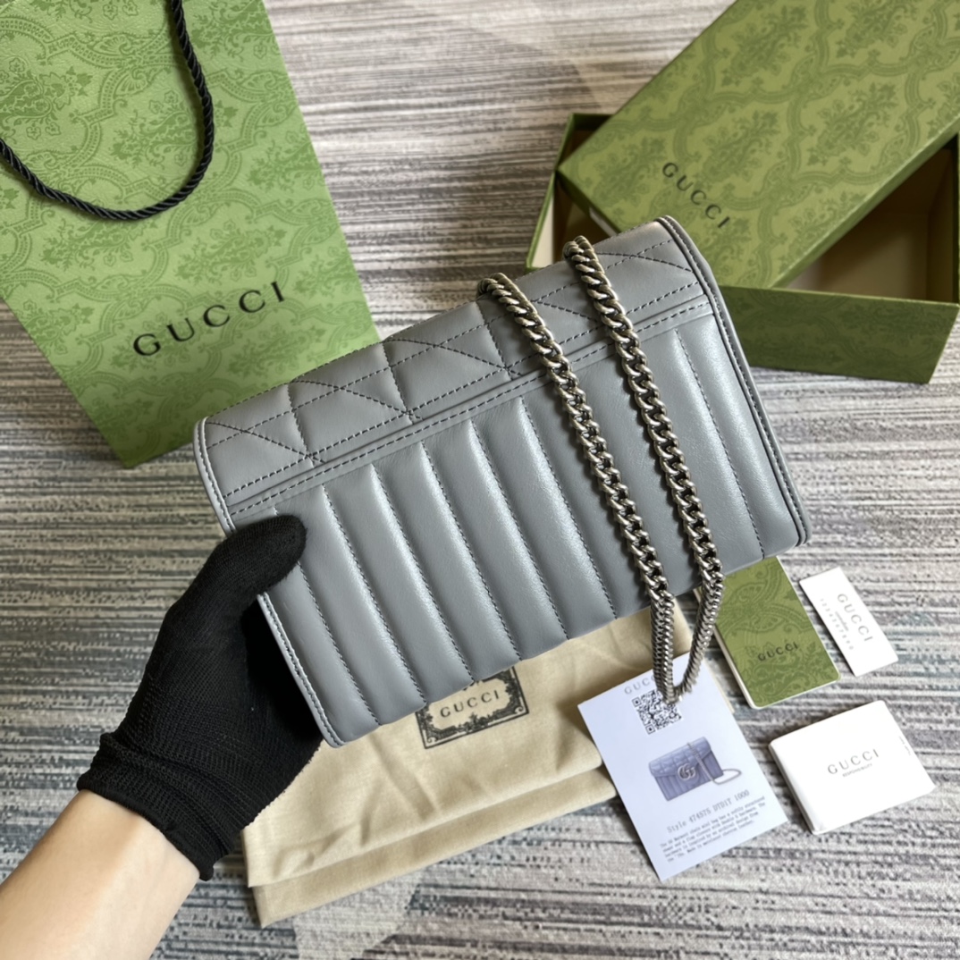 474575 GG Marmont matelassé mini bag, gucci Chain Wallets for Women