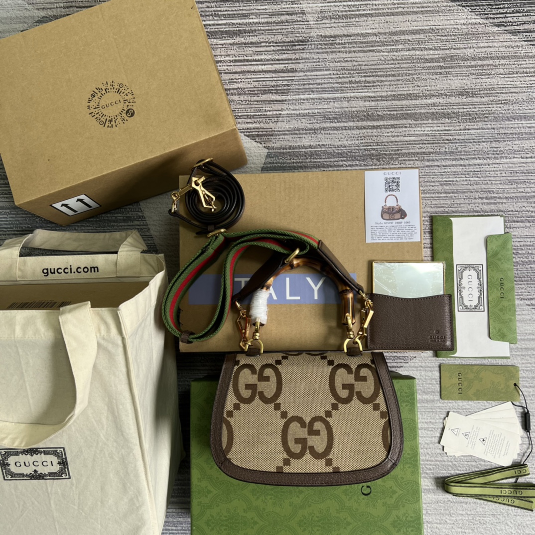 675797 Small jumbo GG bag with bamboo, gucci Top Handle Bags for Women
