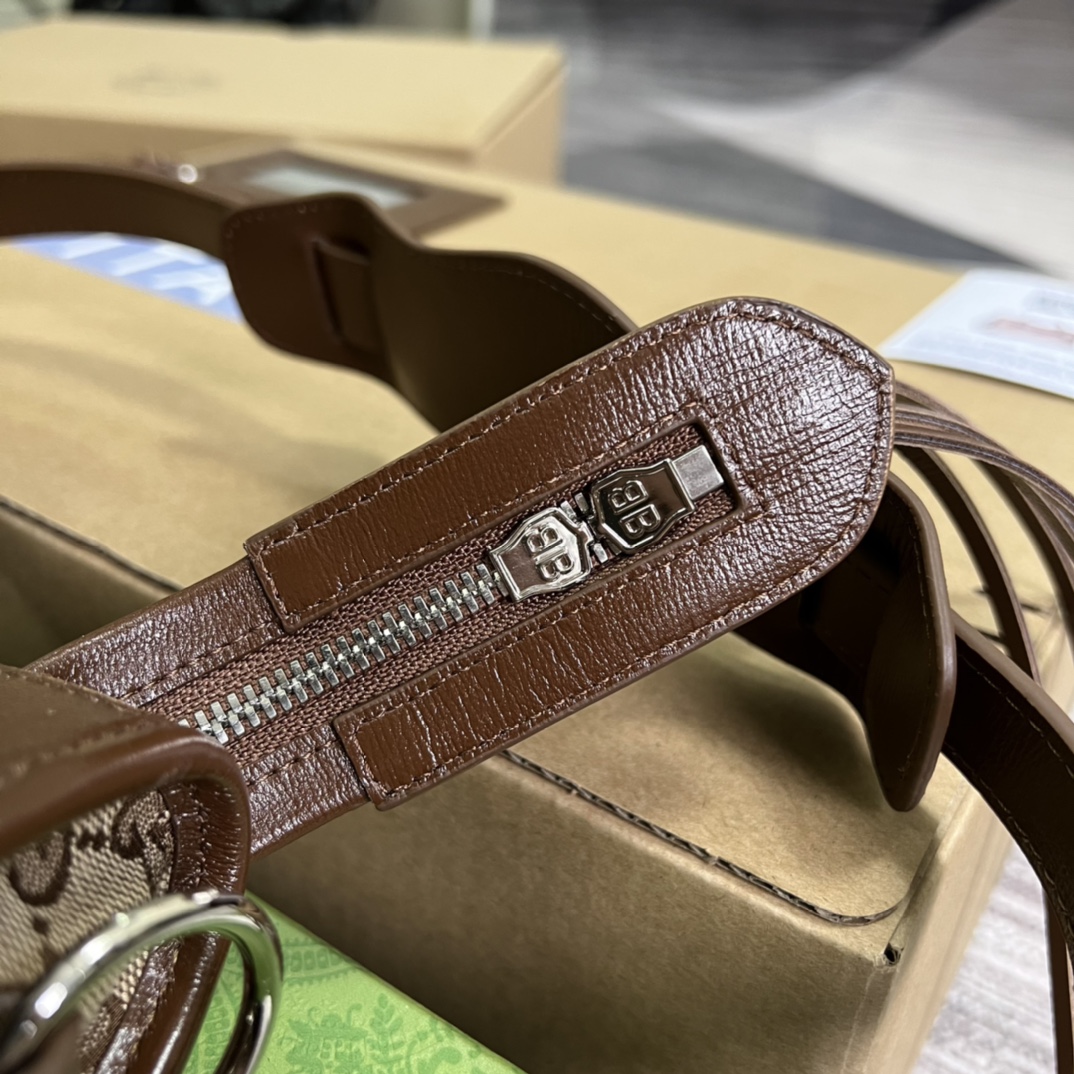 681690 The Hacker Project Small Neo Classic bag