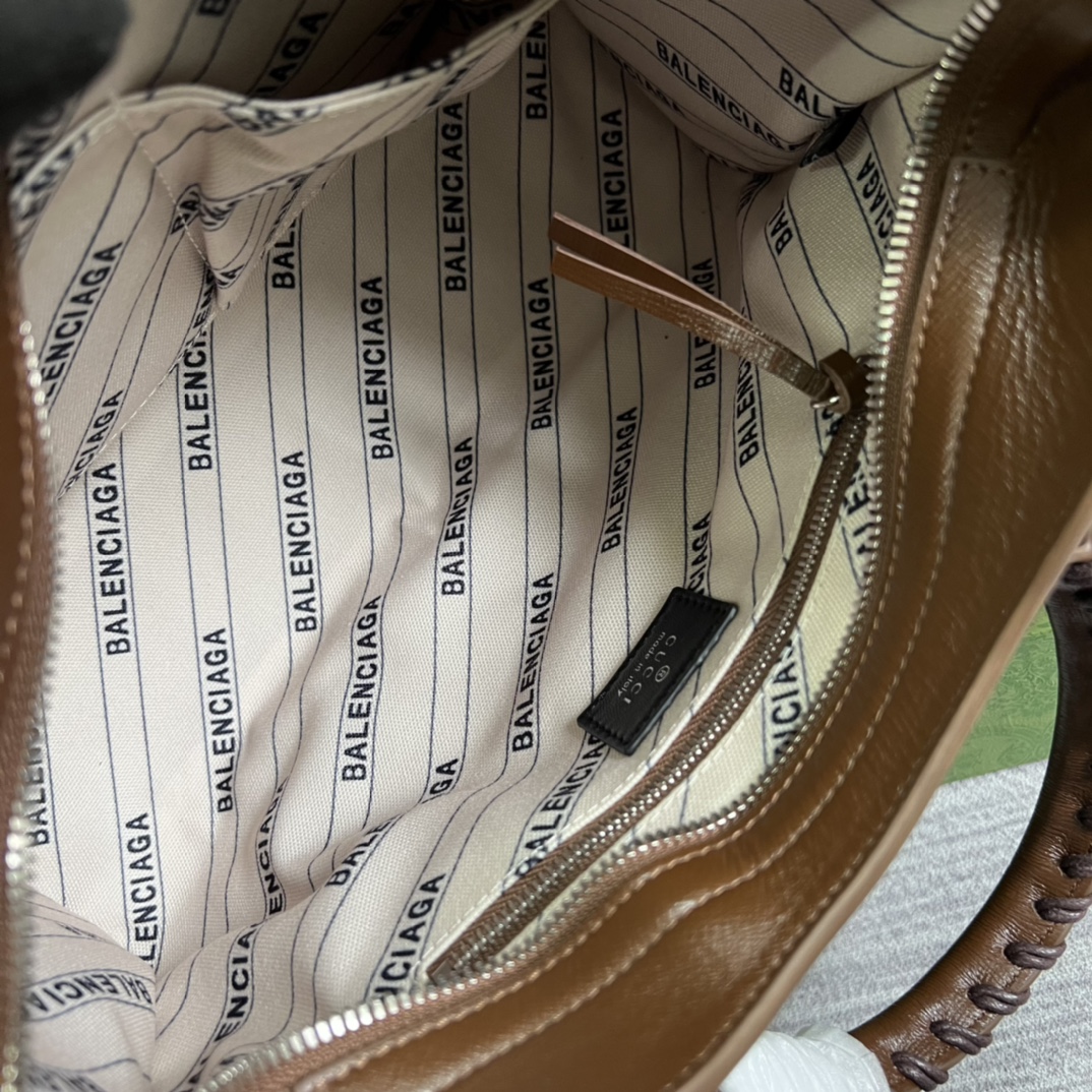 681690 The Hacker Project Small Neo Classic bag