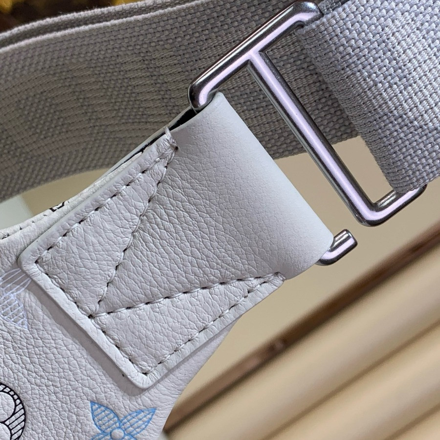 M28619 Rush Bumbag, LOUIS VUITTON LV