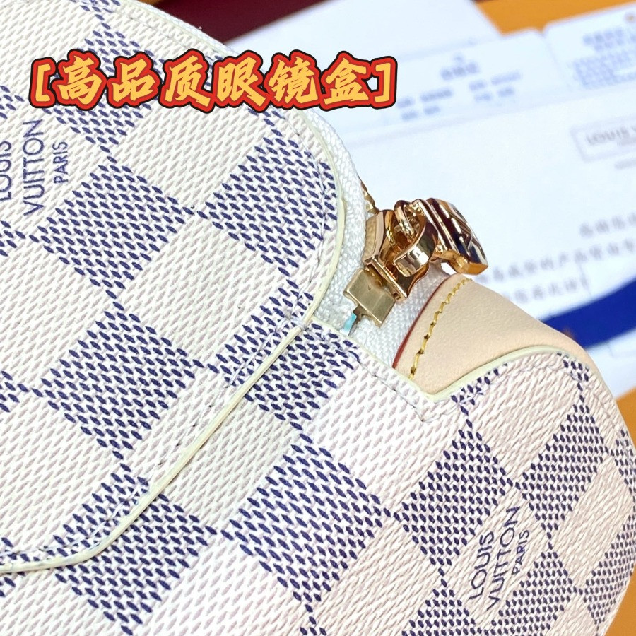 GI1604 Anna Sunglasses Pouch, Louis Vuitton LV