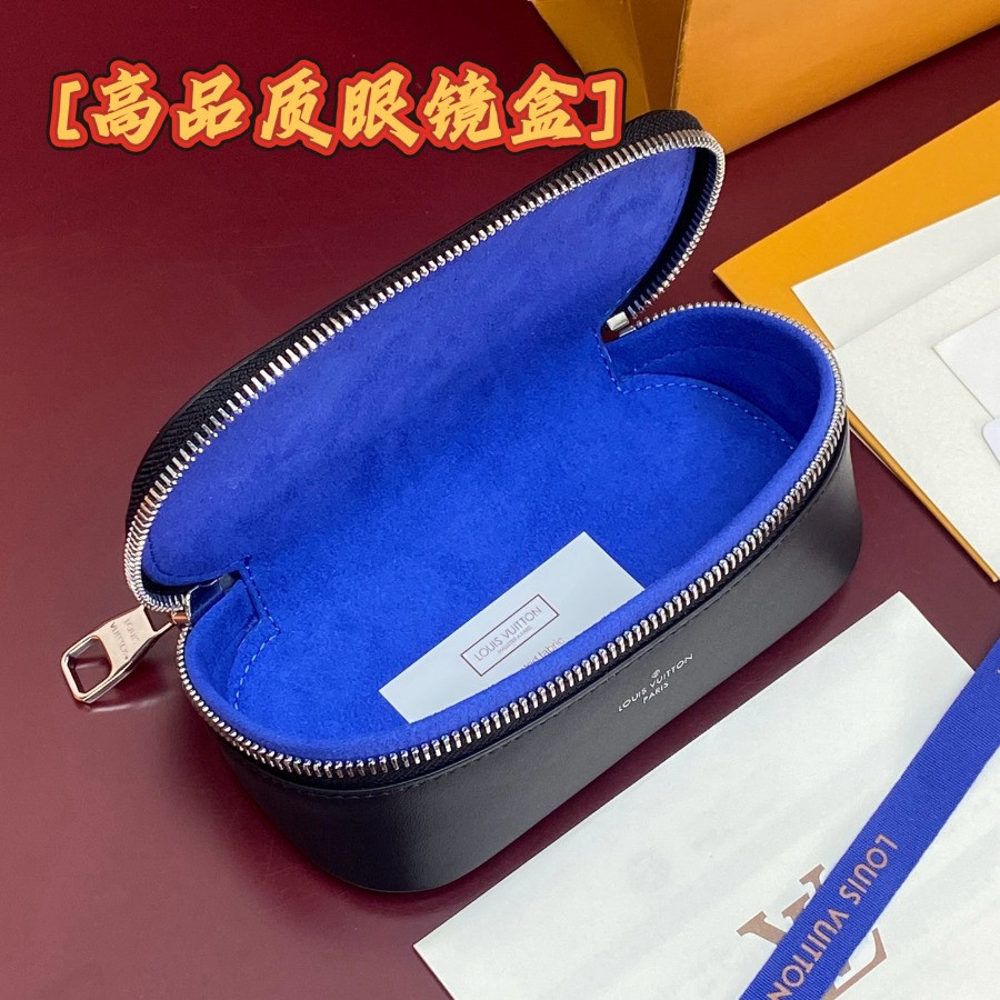 GI0654 Anna Sunglasses Pouch, Louis Vuitton LV