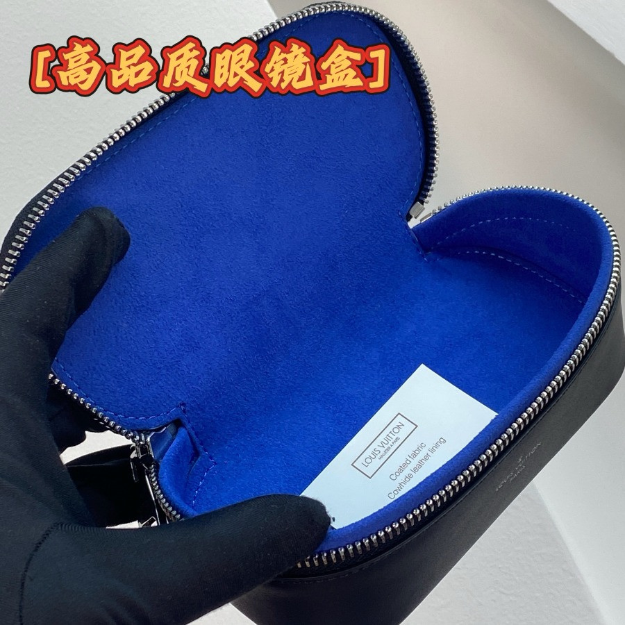 GI0654 Anna Sunglasses Pouch, Louis Vuitton LV