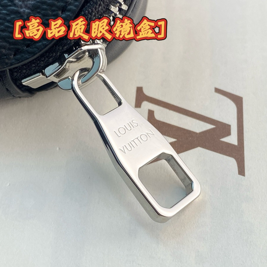 GI0654 Anna Sunglasses Pouch, Louis Vuitton LV