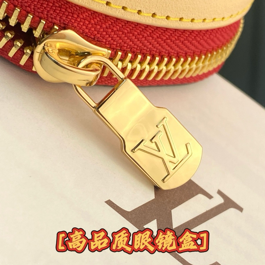 GI1332 Anna Sunglasses Pouch, Louis Vuitton LV