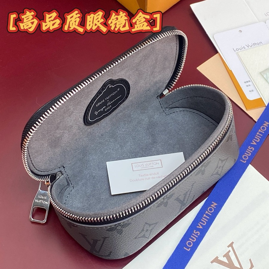 GI0883 Sunglasses Pouch GM, Louis Vuitton LV