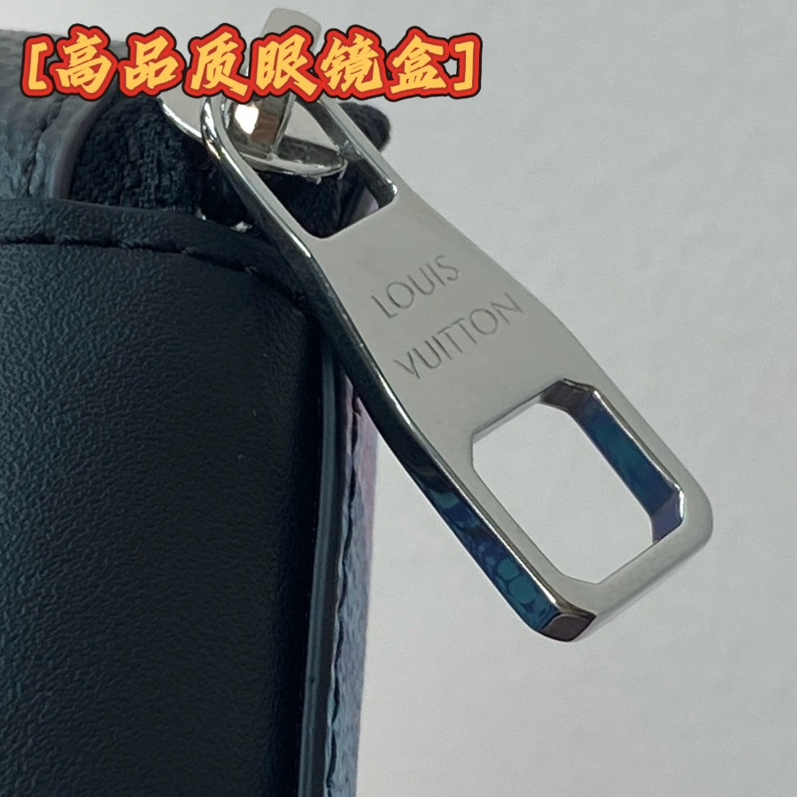 GI0883 Sunglasses Pouch GM, Louis Vuitton LV