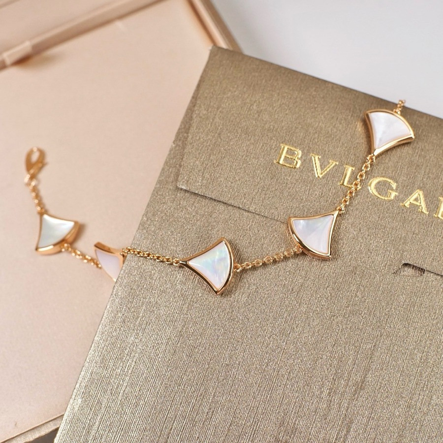 Bracelets & Bangles, Bvlgari