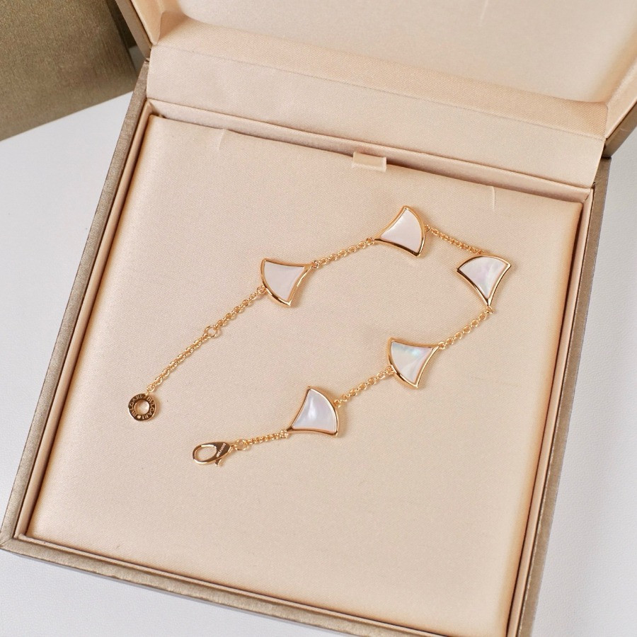 Bracelets & Bangles, Bvlgari