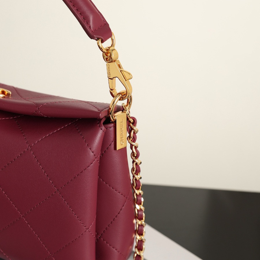 CHANEL Classic 11.12 Hubo Handbag