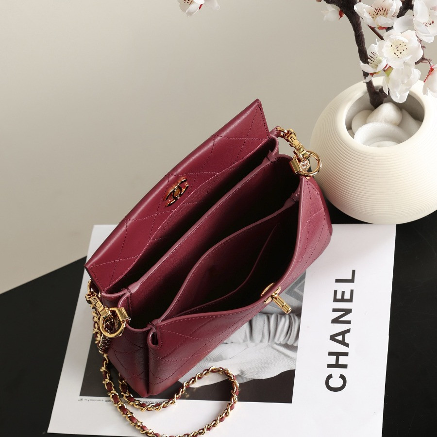 CHANEL Classic 11.12 Hubo Handbag